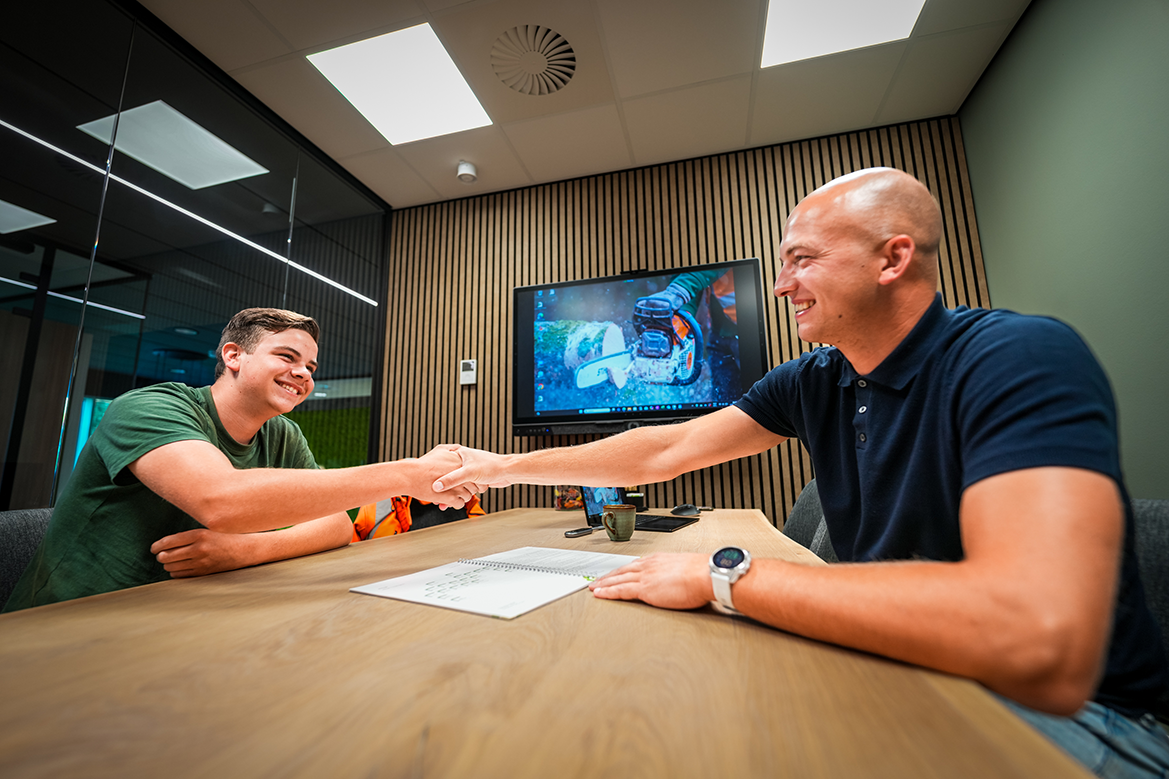 Vacature personeelsbegeleider / HR-medewerker Van Huizen groenvoorziening