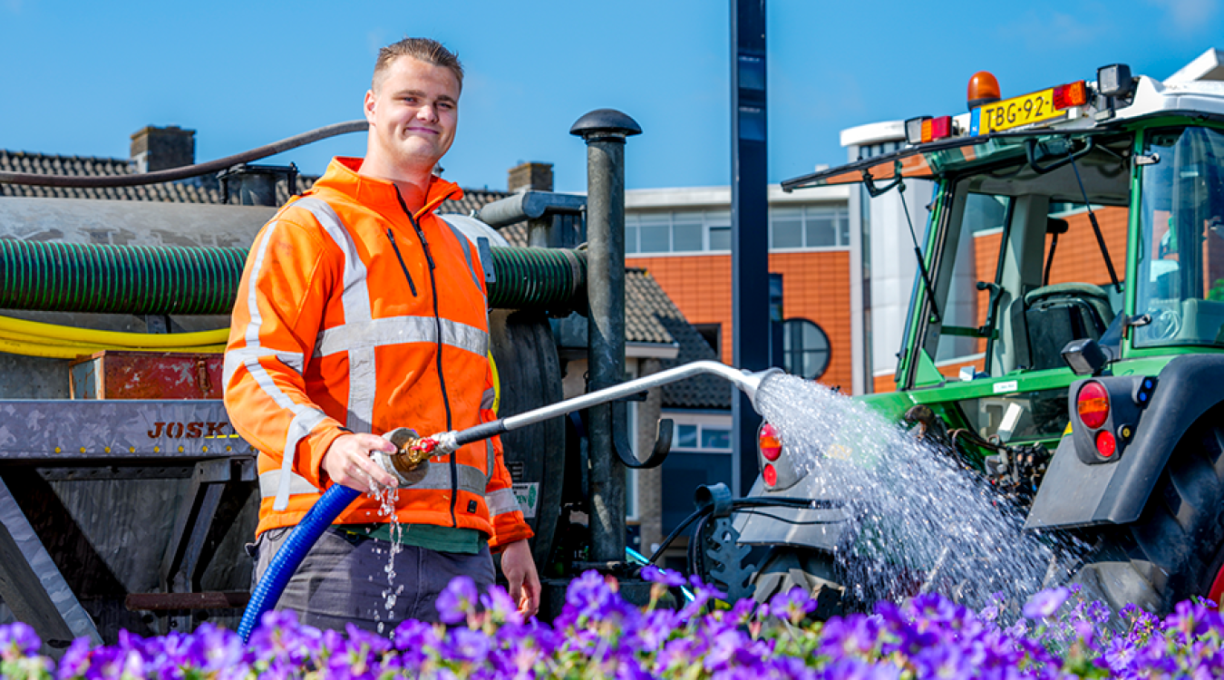 Vacature leerling medewerker groenvoorziening Van Huizen