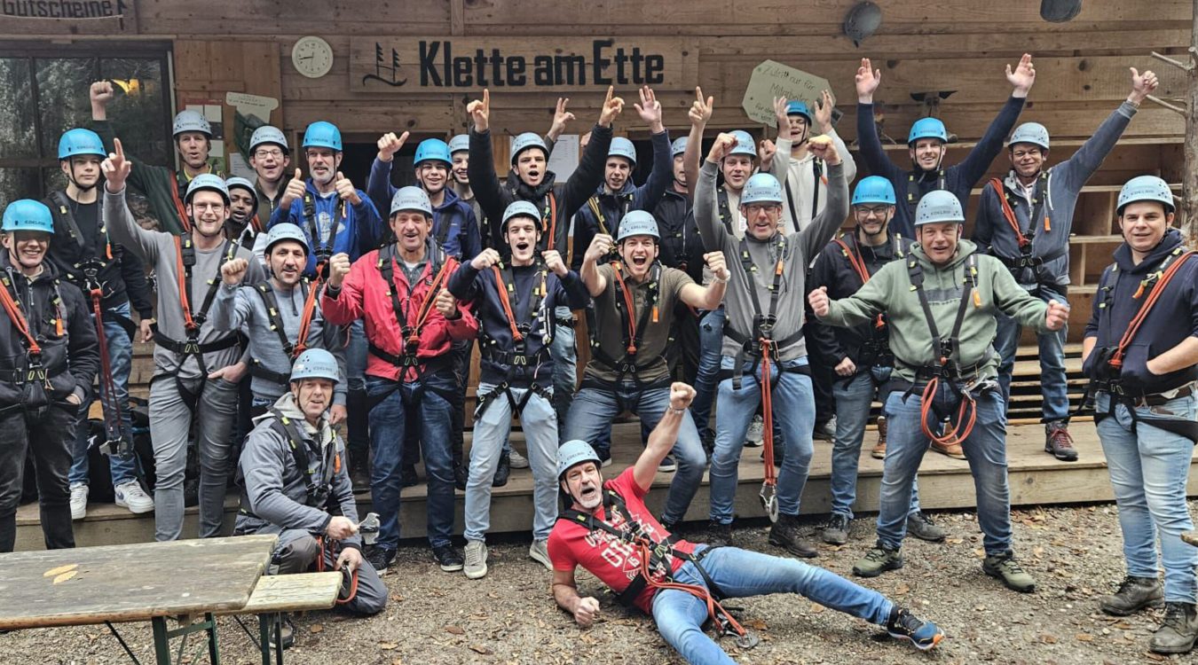 Slider formaat foto's bedrijfsuitje Fendt